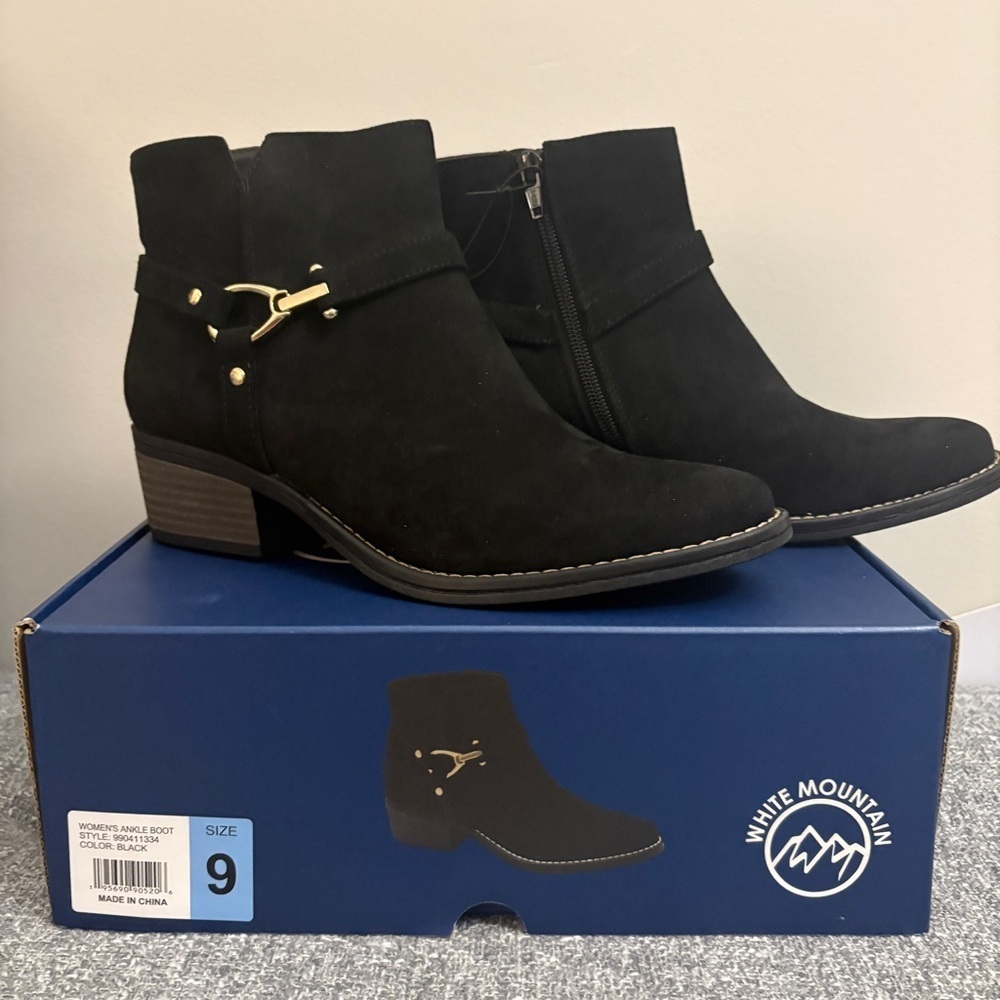 White Mountain Black Ankle Booties with Gold Accents - Picture 4 of 4